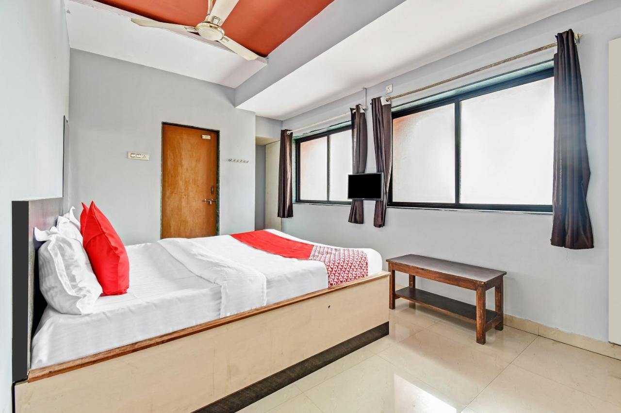 Oyo Hotel Samarth Lodge Solapur Exterior photo