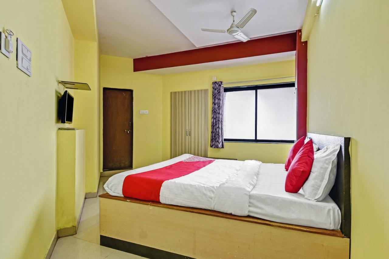 Oyo Hotel Samarth Lodge Solapur Exterior photo