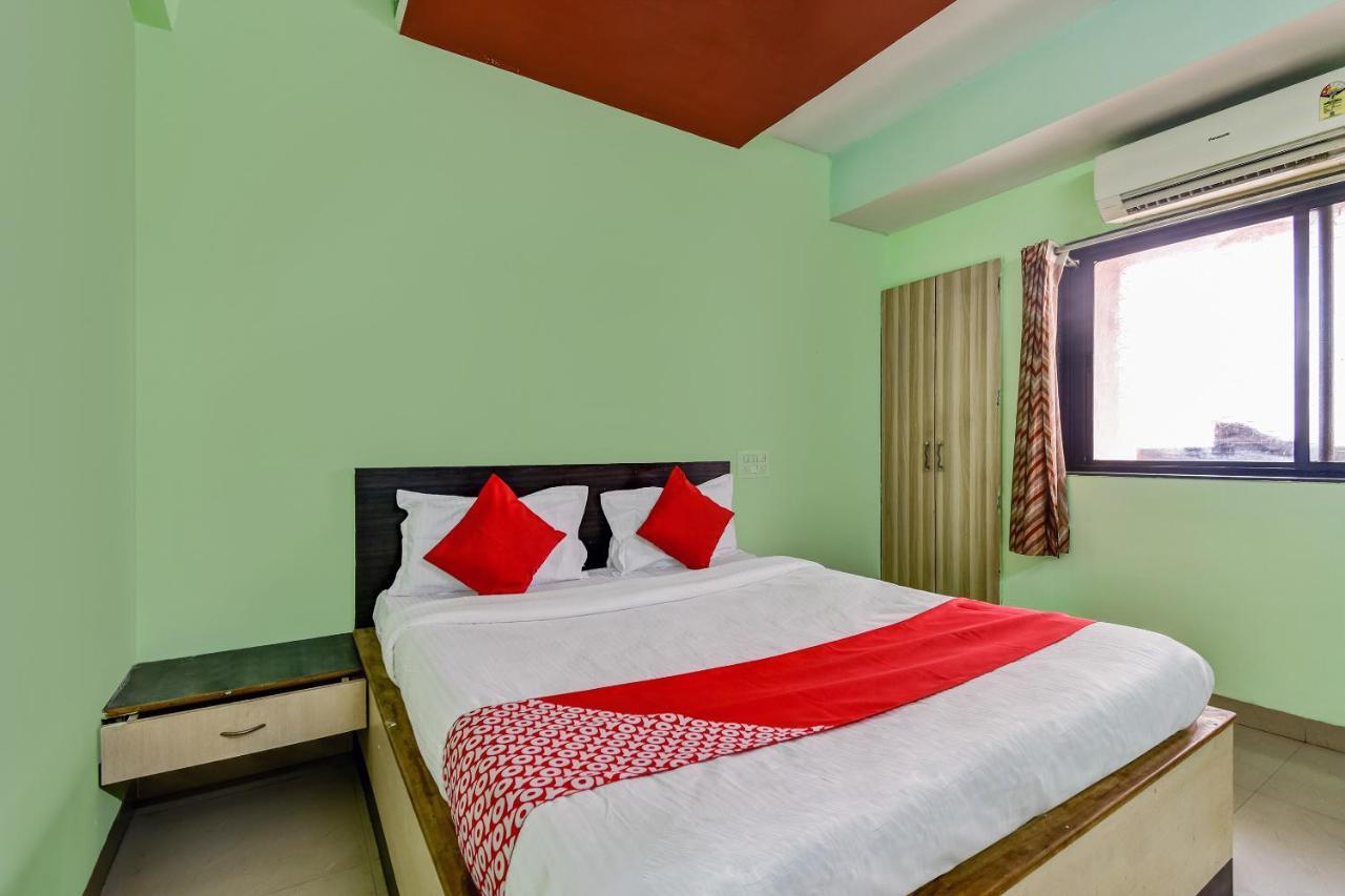 Oyo Hotel Samarth Lodge Solapur Exterior photo