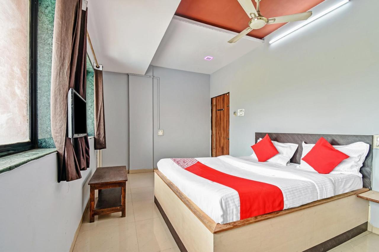Oyo Hotel Samarth Lodge Solapur Exterior photo