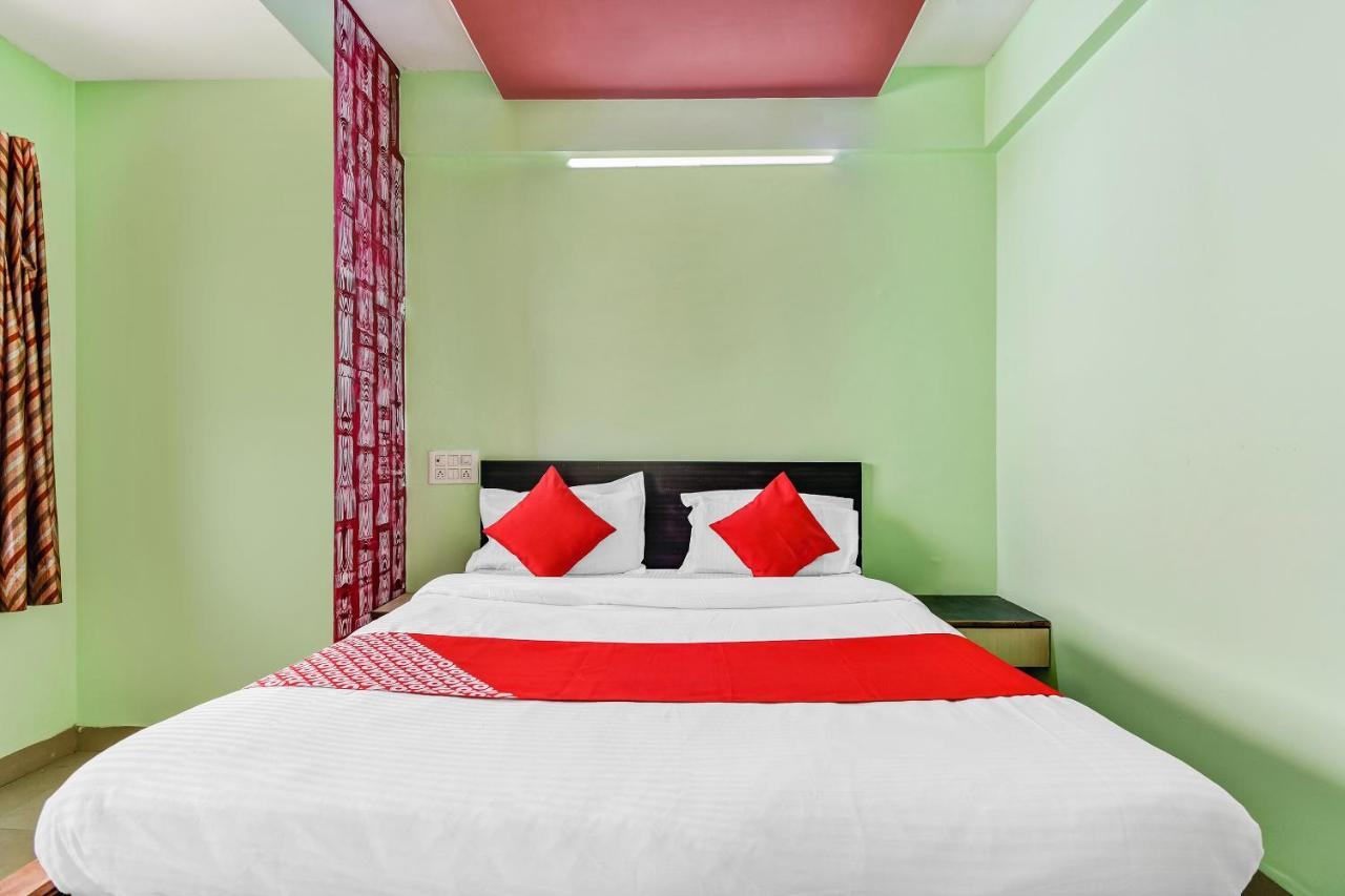 Oyo Hotel Samarth Lodge Solapur Exterior photo
